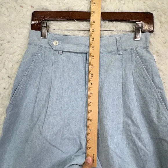 Gap Vintage 90s Pleated Chambray Shorts 9/10 Light Blue High Waisted Retro NOS - Picture 6 of 8